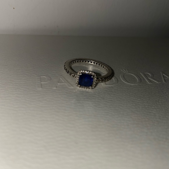 Beautiful Pandora Ring - Picture 2 of 7